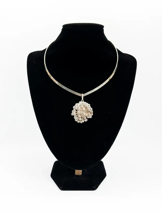 FLORA DANICA. Danmark. Halsring med Hänge Sterling Silver.