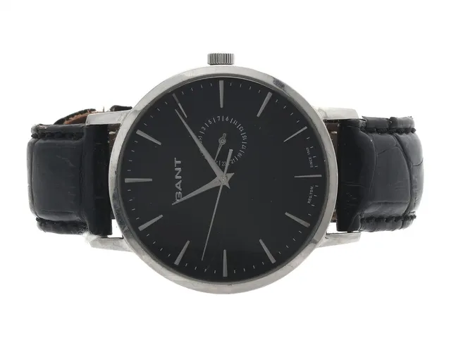 Herrur, Gant, Park Hill, quartz (går ej), stål, 42mm, mineralglas (repigt), datum, Refnr 1000, läderband (slitet)