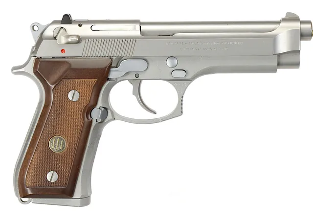 PISTOL, fabrikat Beretta , modell 92FS, kaliber 9x19, tillv.nr L07419Z.