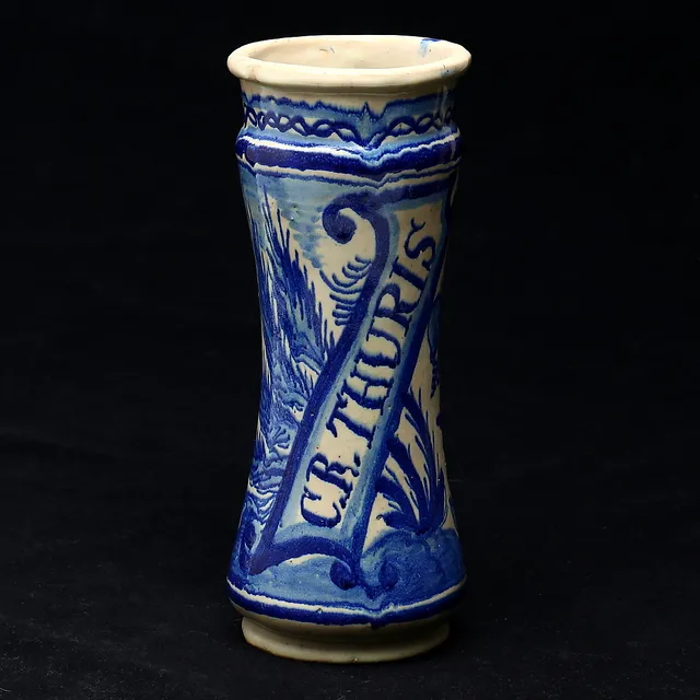 APOTEKSKRUS, stengods, 1800/1900-tal.