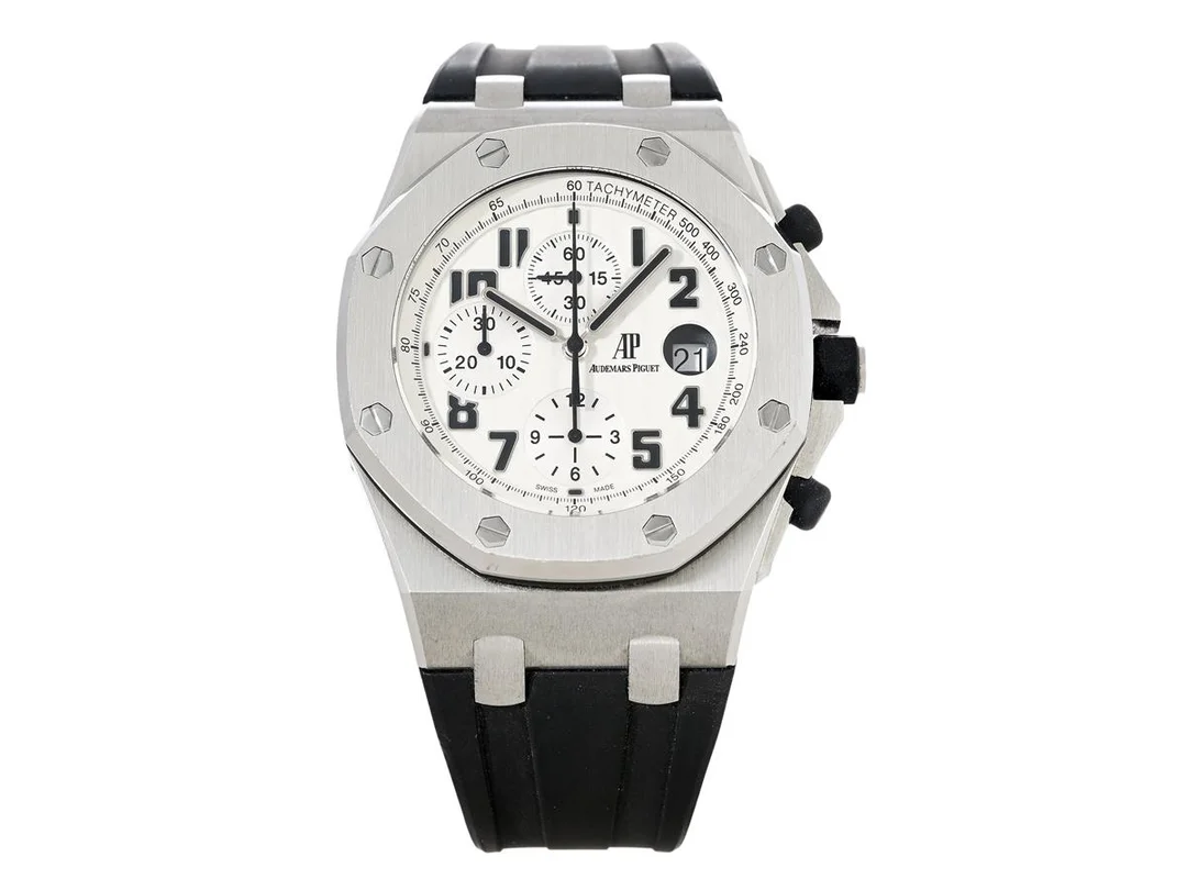 AUDEMARS PIGUET, Royal Oak, OffShore, "Safari", "Tachymeter", Cal 3126/3840, Serie nr. 814488, Ref nr. 26170ST.OO.D091CR.01, Boett nr. H81922-16433, kronograf, herrur, 44 mm, stål, automatisk, safirglas, datum, integrerat gummiband, viklås, läderband, cert, oktober 2016, box, ytterkartong. — Klockor/Audemars Piguet — Kaplans