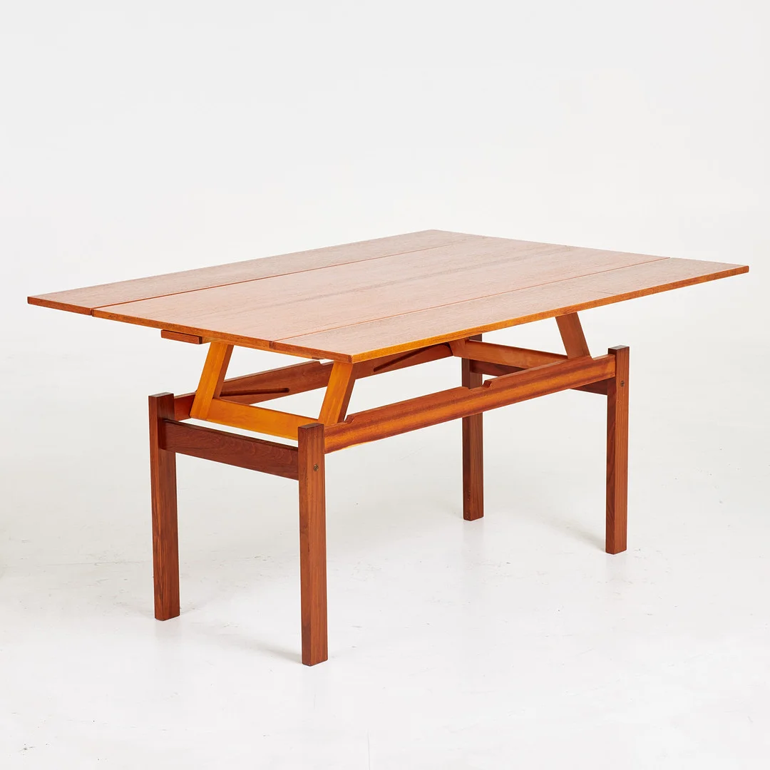 SOFFBORD/MATBORD, höj- och sänkbart, teak, 1900-talets senare hälft. — Tables — Stockholms Auktionsverk Sickla