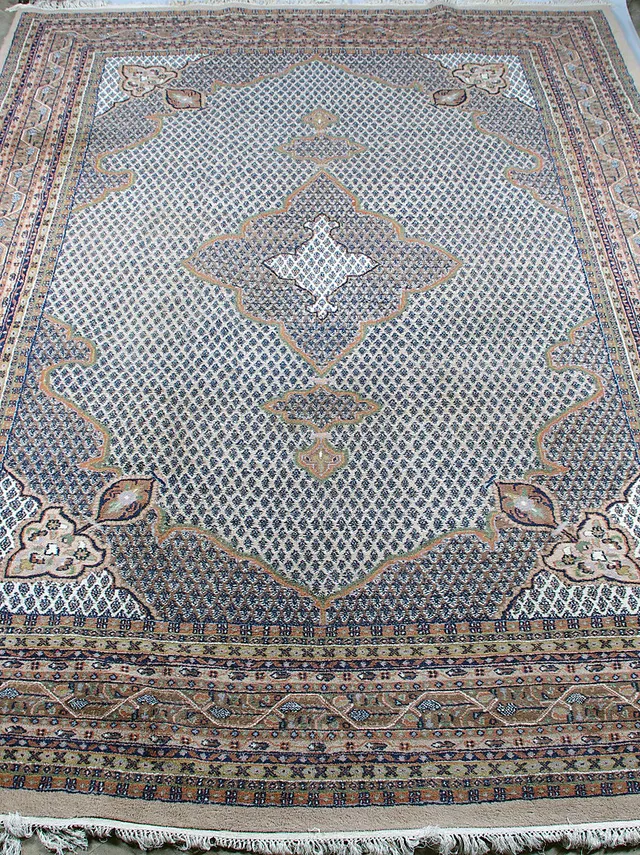 ORIENTMATTA, Bidjarmöstrad, Indien, 384 x 291 cm.