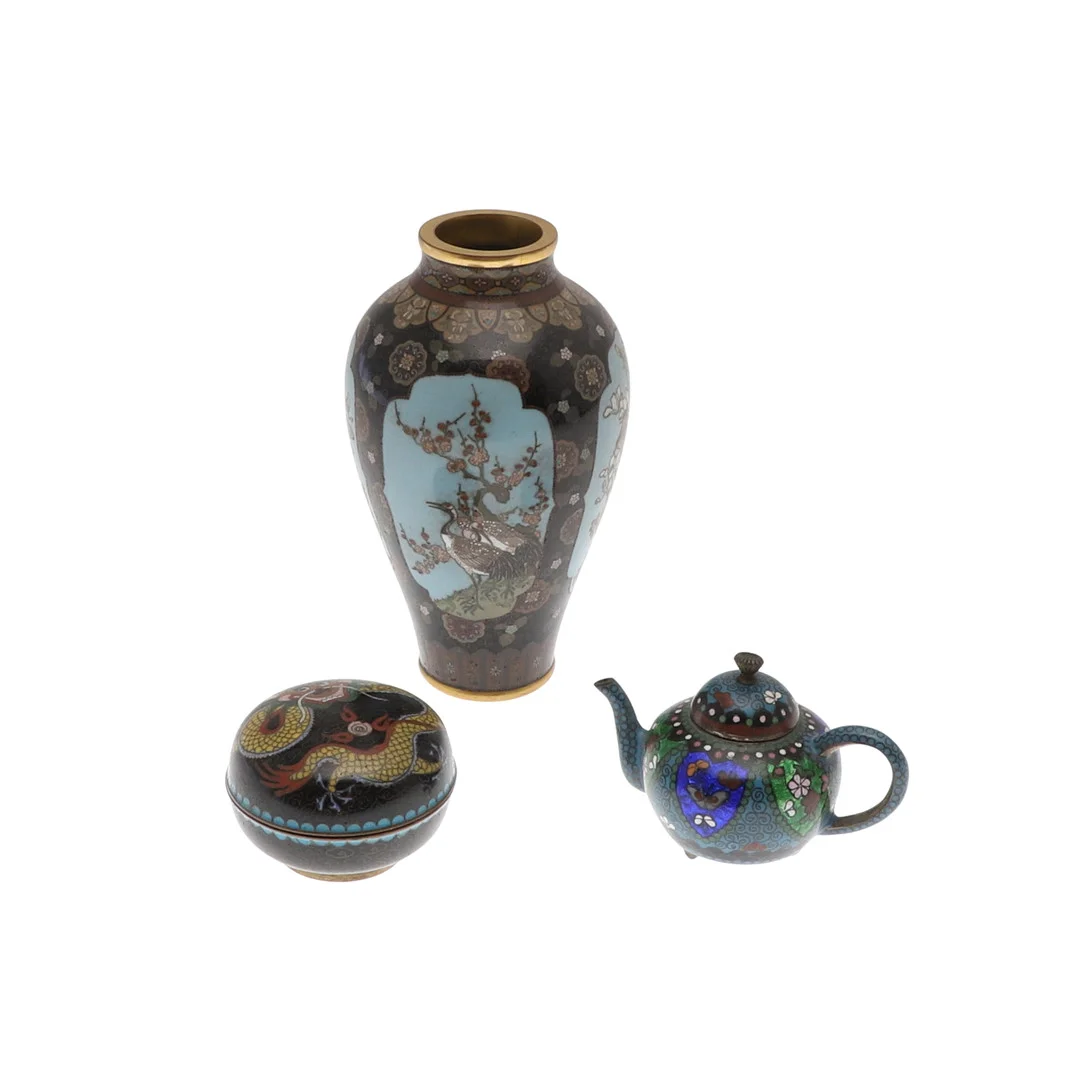 JAPANESE CLOISSONE VASE & OTHER ITEMS. — Cloisonné — Lawrences Auctioneers