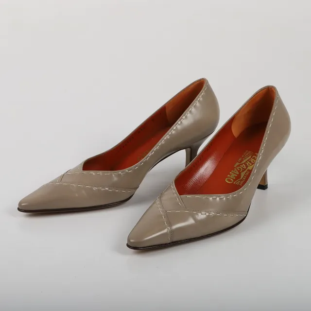 SALVATORE FERRAGAMO. Pumps, 1 par, skinn, Italien.
