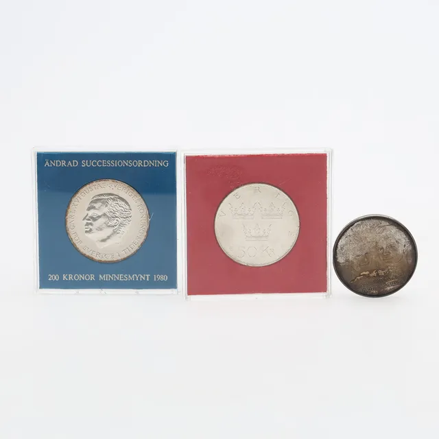 JUBILEUMSMYNT 3 stycken silver vikt ca 81 gram.