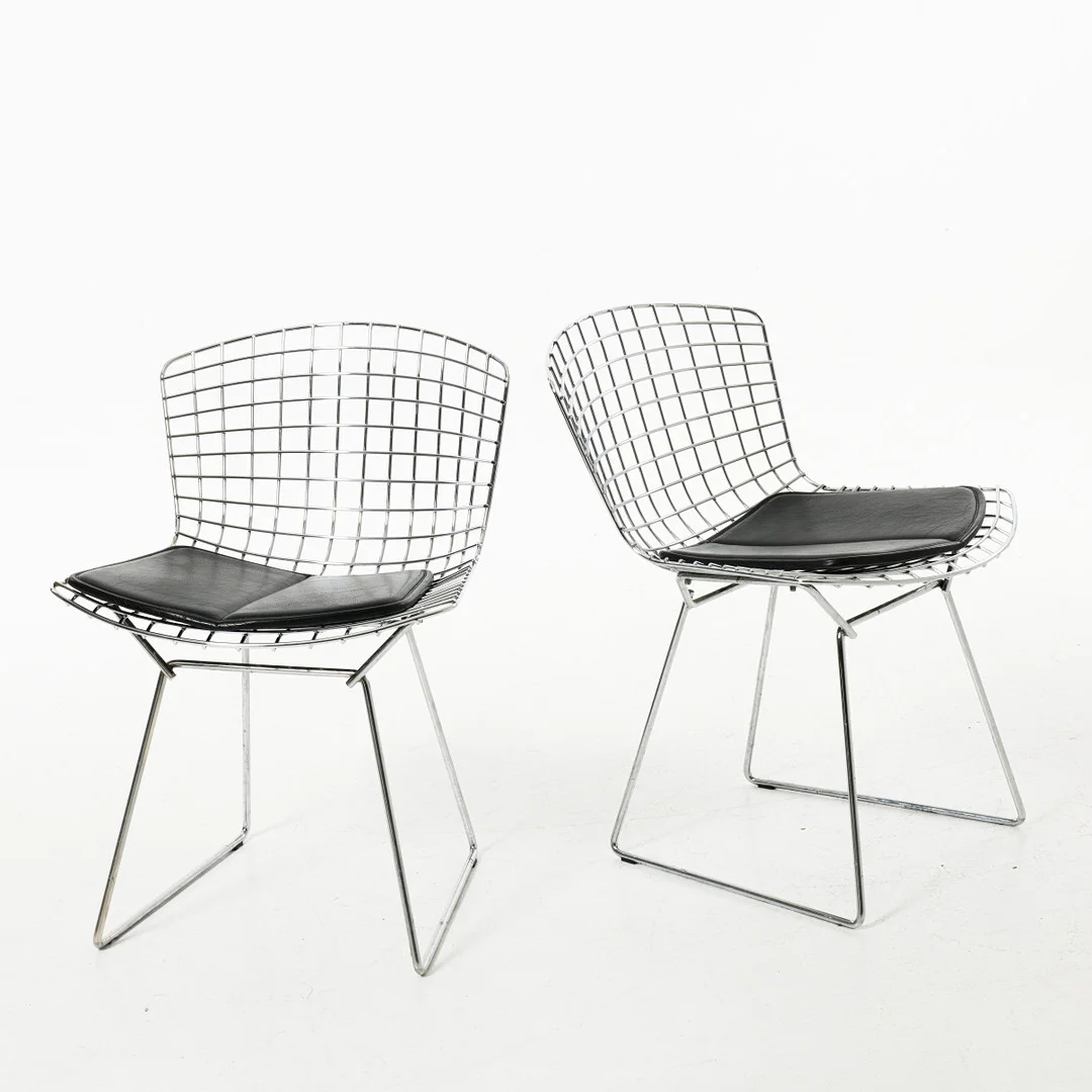 HARRY BERTOIA. Stolar 2 st., "Bertoia Side Chair" för Knoll. — Armchairs & Chairs — Stockholms Auktionsverk Magasin 5