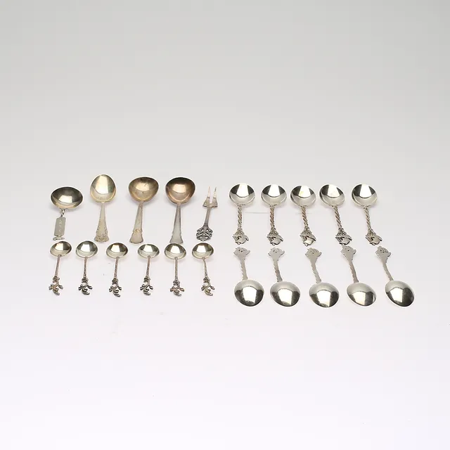 SKEDAR, silver, olika modeller. Totalvikt ca 225 g.