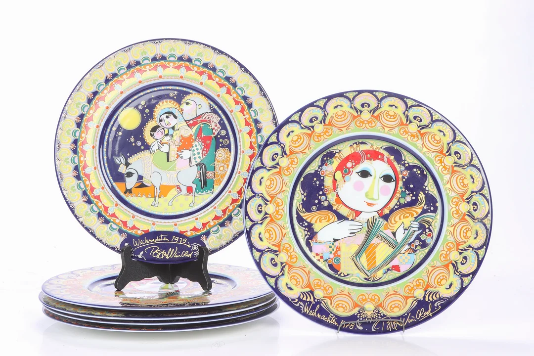 Rosenthal / Bjørn Wiinblad. Collection of Christmas plates. (6) — Glass, porcelain and ceramics/Other glass, porcelain and ceramics — Lauritz