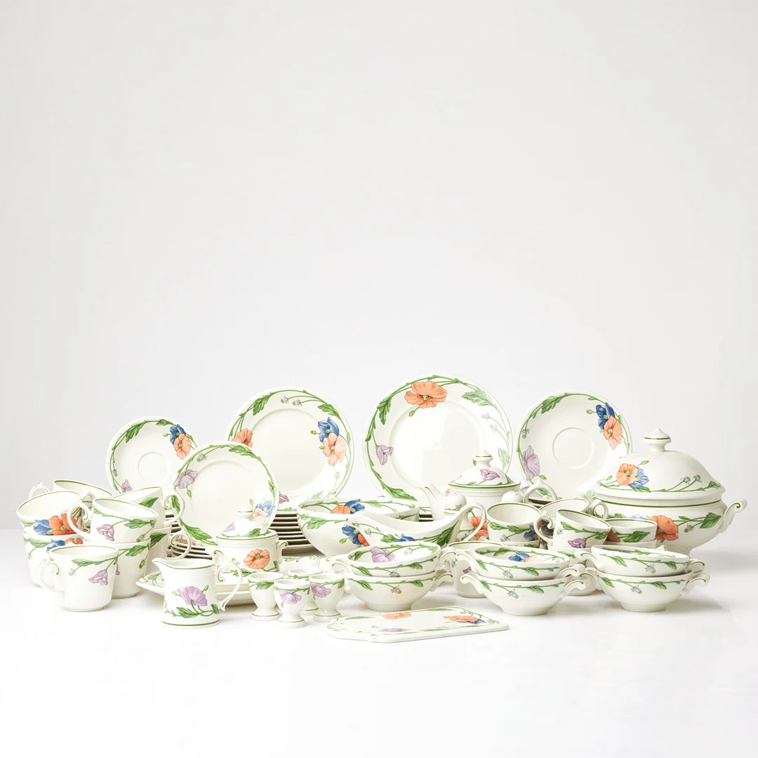 VILLEROY & BOCH. "Amapola", matservis, 62 delar, porslin. — European — Stockholms Auktionsverk Sickla