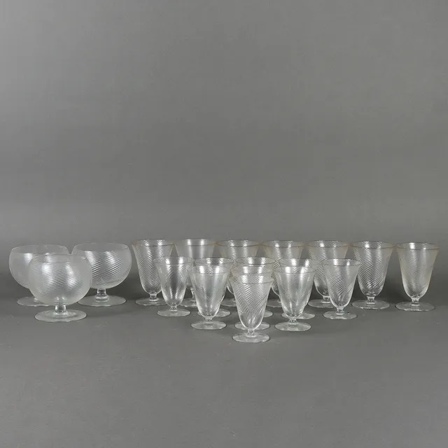 HUGO GEHLIN. Servisglas Gullaskruf.