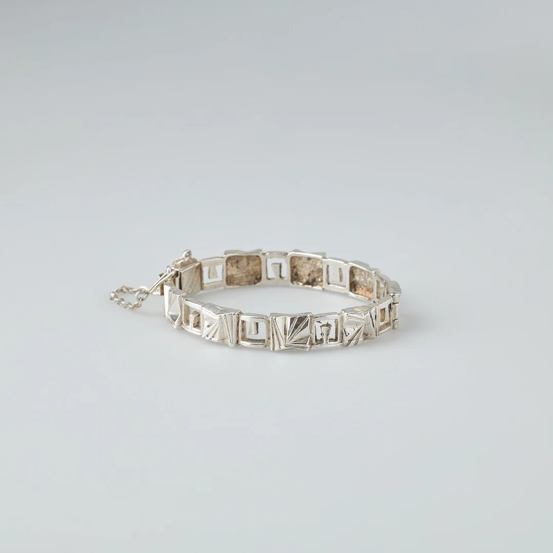 PENTTI SARPANEVA. Armband. Silver 830, Turun Hopea, Åbo, 1974. — Bracelets — Stockholms Auktionsverk Helsinki