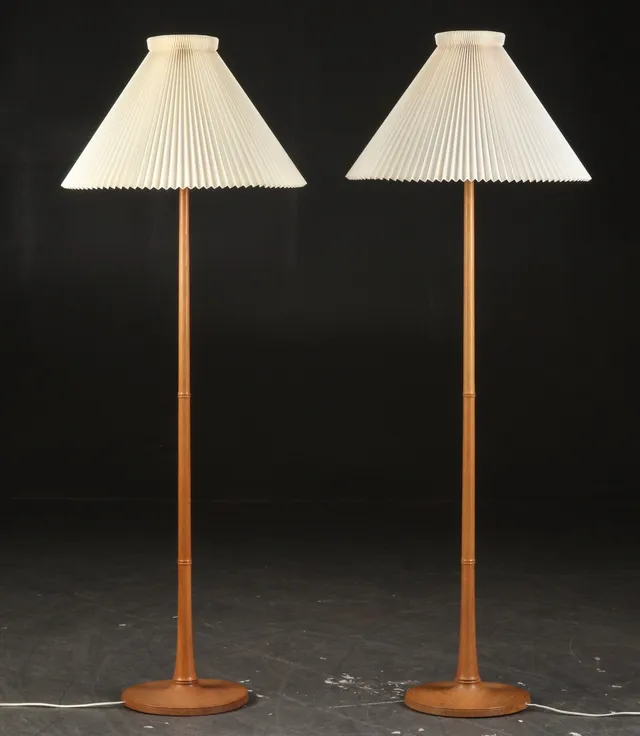 Esben Klint. Standerlamper. Model 327. (2)