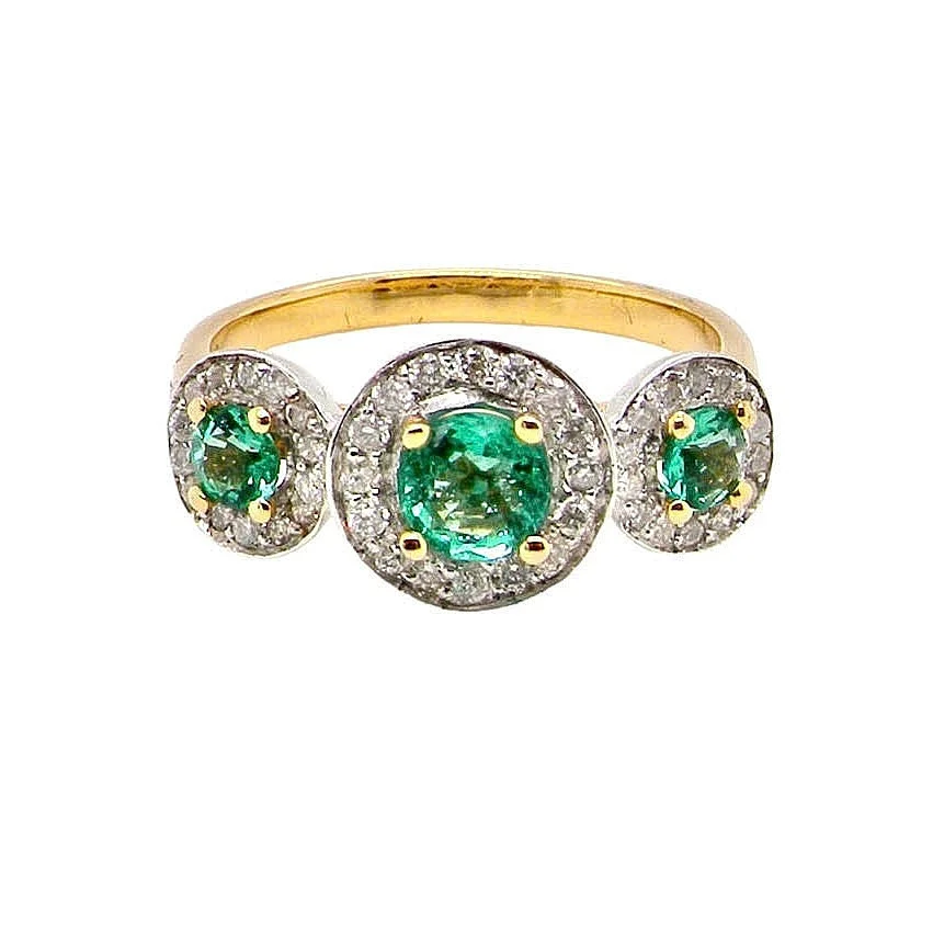 18CT EMERALD & DIAMONDS RING. — Rings — Chalkwell Auctions