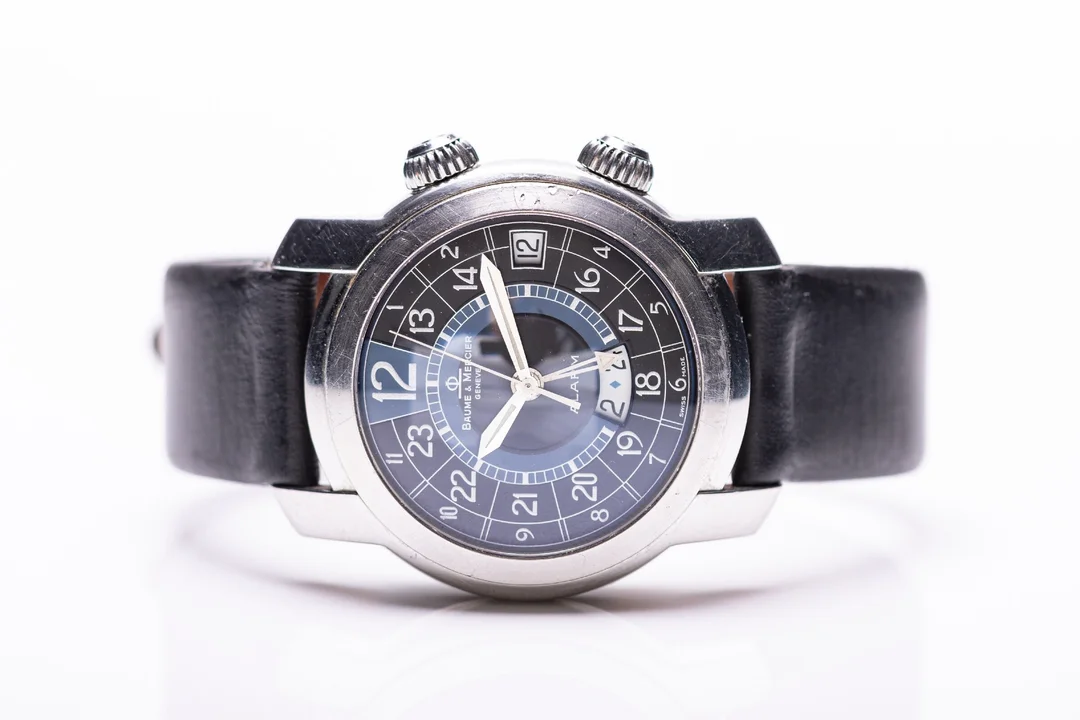 Baume & Mercier. Men's steel watch model Capeland GMT Alarm — Watches and clocks/Men’s watches — Lauritz