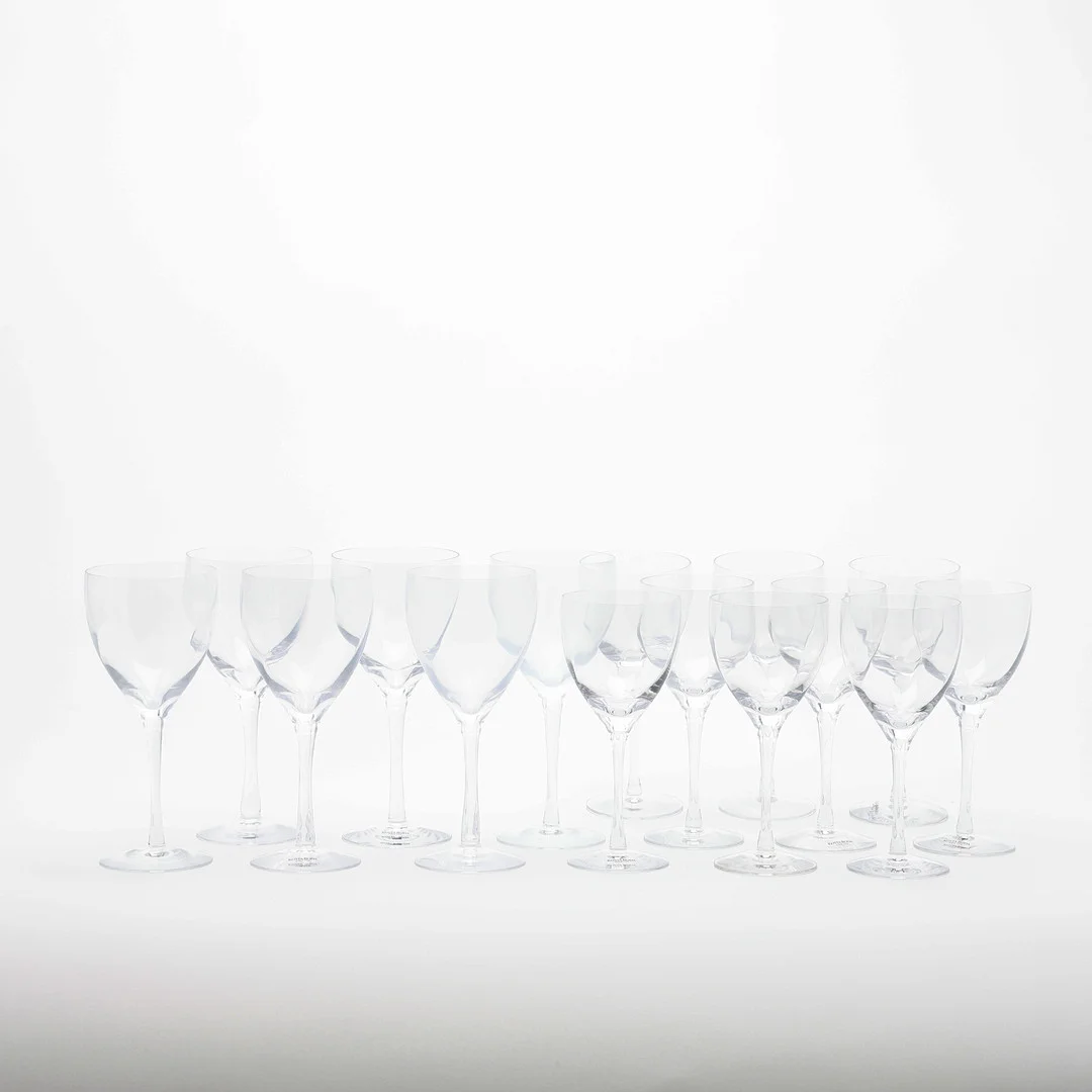 BERTIL VALLIEN. Servis 15 delar "Chateau" Kosta Boda. — Tableware — Uppsala Auktionskammare