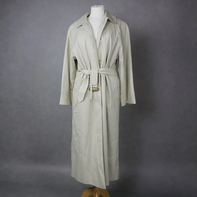 BURBERRY. Trenchcoat, "Bosbury", fodrad, dammodell, England.