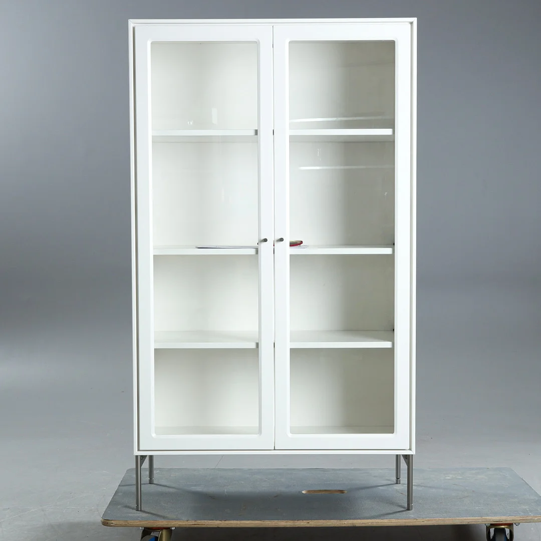 VITRINSKÅP, "Volt", Martina Elgemark för Mavis, samtida. — Cupboards, Cabinets & Shelves — Stockholms Auktionsverk Helsingborg