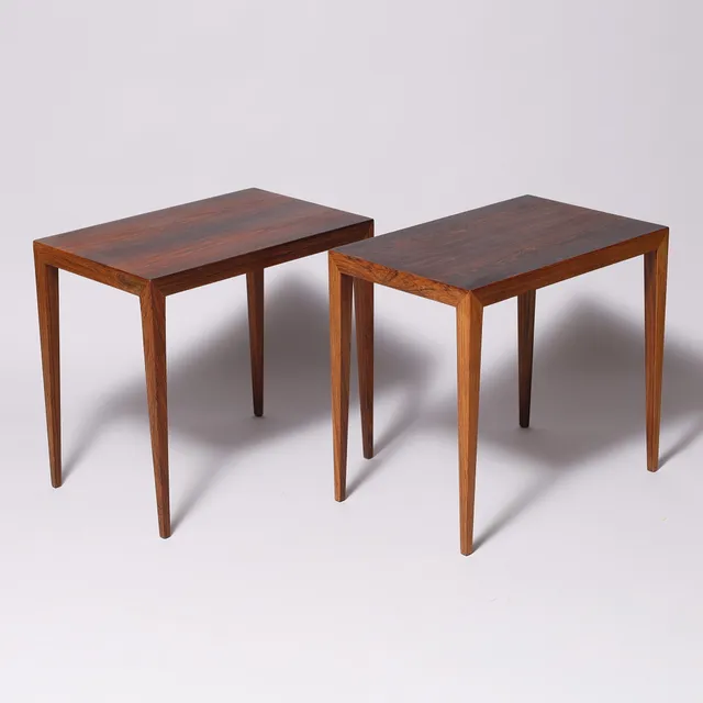 SEVERIN HANSEN. Et par rektangulære sideborde, palisander, Haslev Møbelsnedkeri, 34 A, Danmark, 1960'erne, (2).