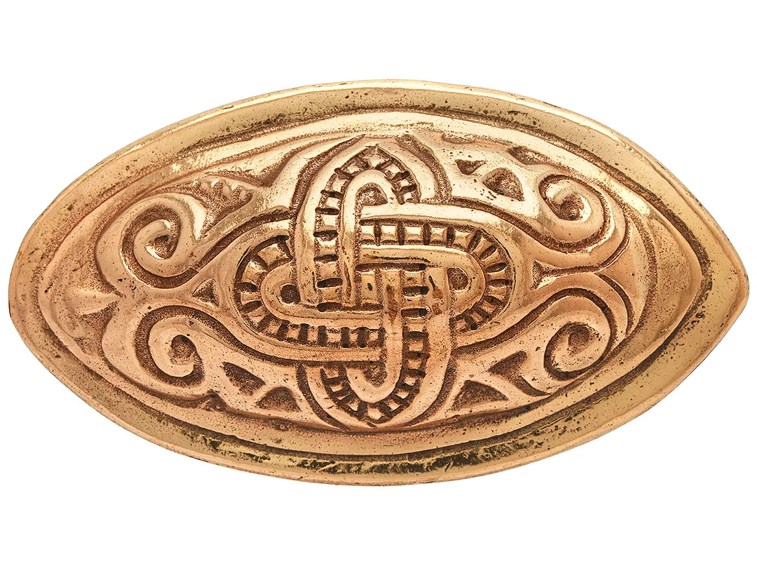 KALEVALA, broch, brons, längd 6,8 cm. — Smycken/Brosch — Kaplans