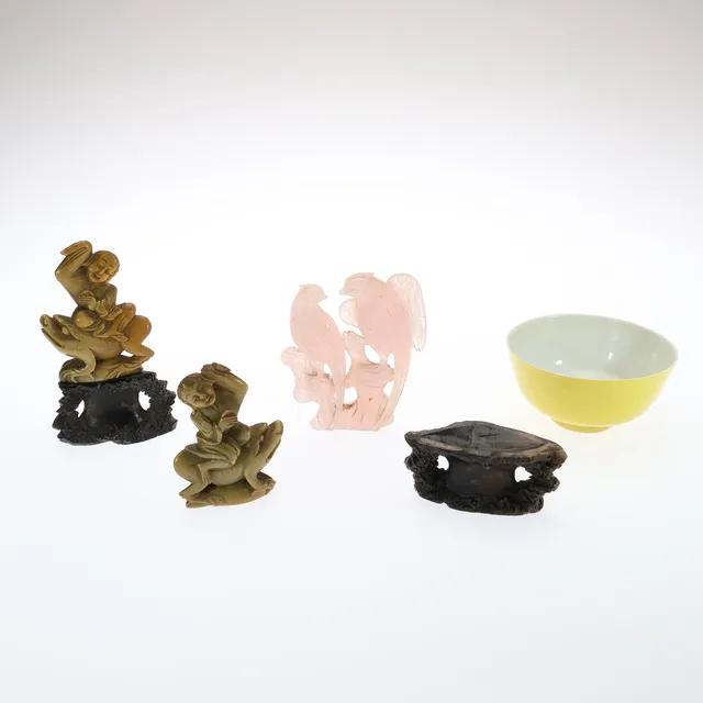 19TH CENTURY CHINESE PORCELAIN BOWL, SOAPSTONE AND ROSE QUARTZ CARVINGS. (4).