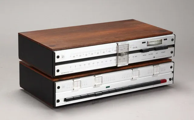 Jacob Jensen for Bang og Olufsen. Beolab5000 samt Beomaster5000 (2)