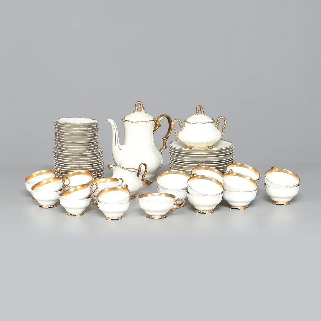 KAFFESERVIS, porslin, 67 delar, Hackefors, ca 1940-60. — European — Garpenhus Auktioner