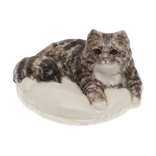 A JENNY WINSTANLEY POTTERY CAT UPON A CUSHION.