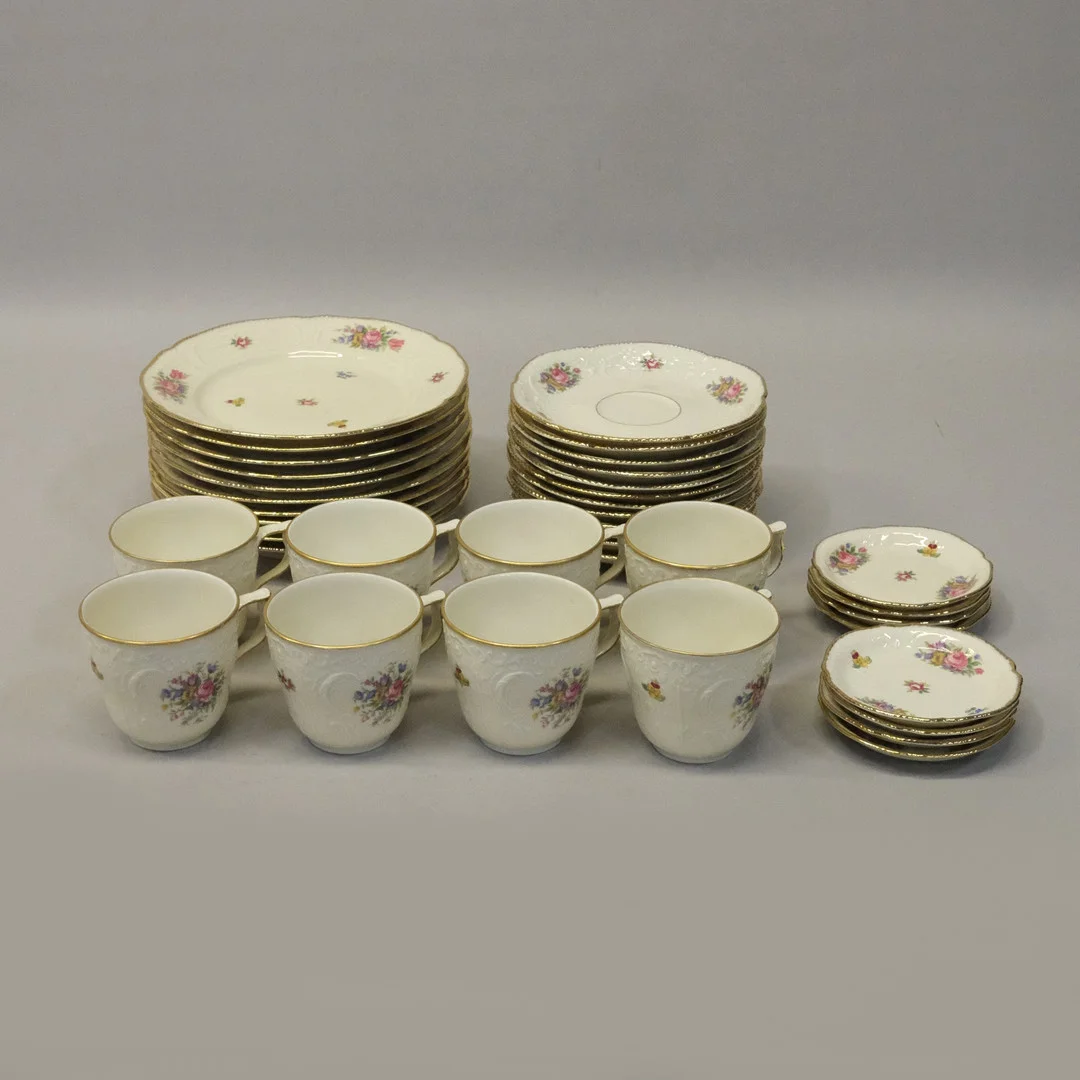 ROSENTHAL. KAFFESERVISDELAR, SANSSOUCI. 38 DELAR. — Tableware — Björnssons Auktionskammare