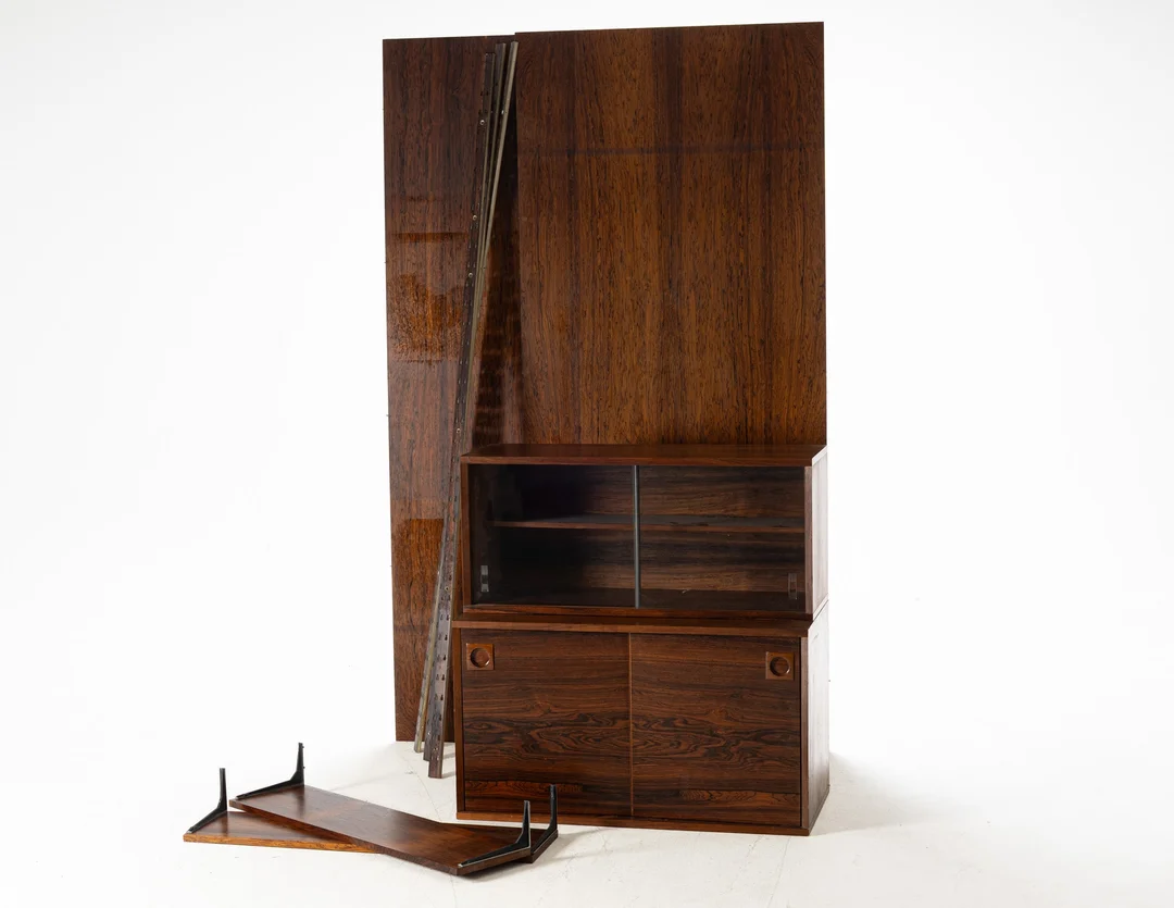 Svend Ellekær: Shelving system made of rosewood, 1960s — Furniture/Cabinets, chests of drawers — Lauritz