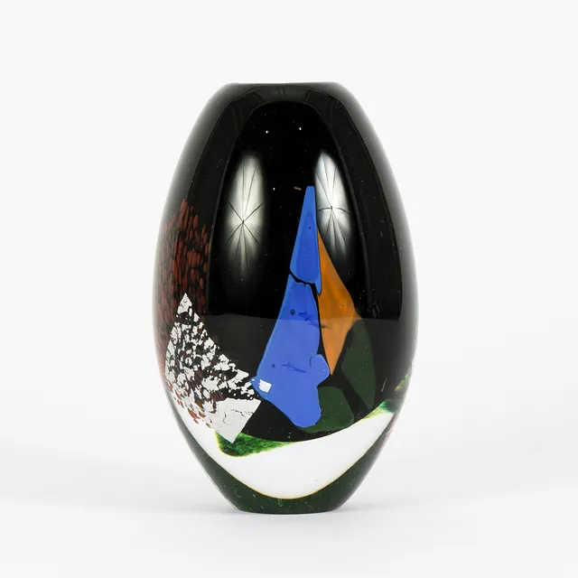 VAS konstglas, signerad, Studioglas Strömbergshyttan.