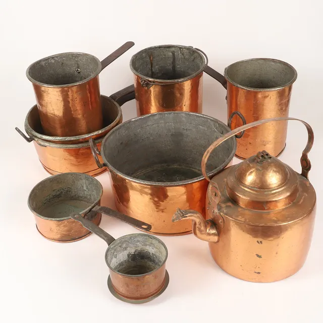 KASTRULLER, HINK OCH KITTEL, 9 delar, koppar, 1800-/1900-tal.