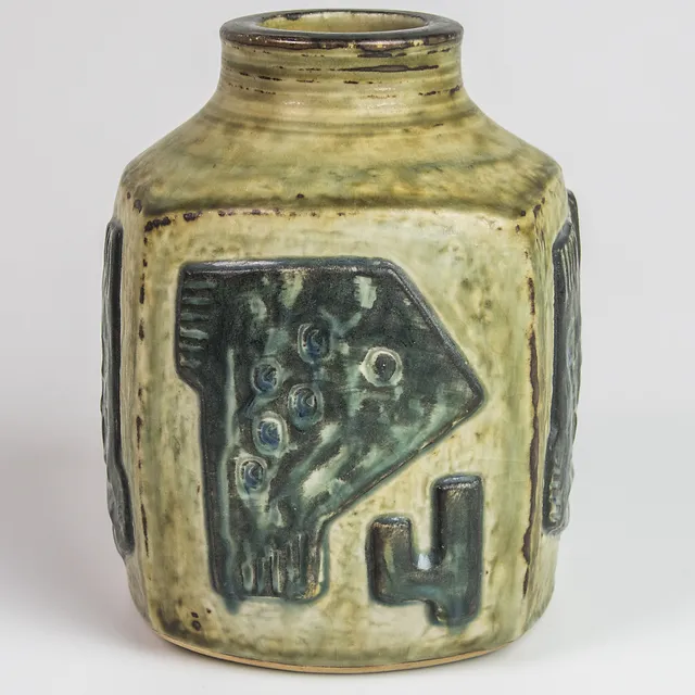 VAS, stengods, Jörgen Mogensen, 21926 Royal Copenhagen.