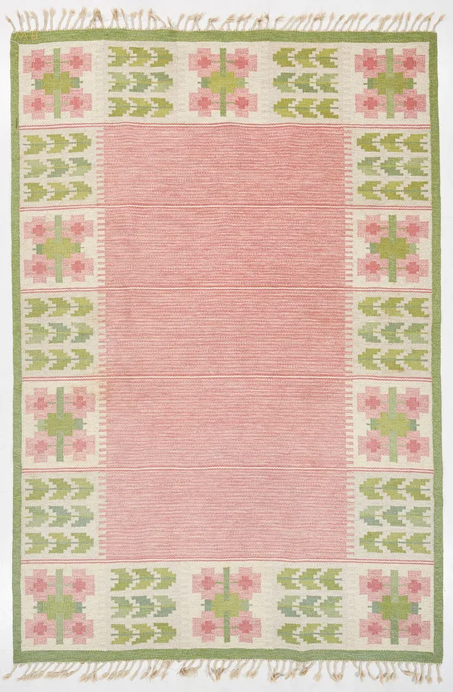 BERIT WOELFER. Matta, rölakan, "Flora" monogramsignerad BW, 328x219 cm.