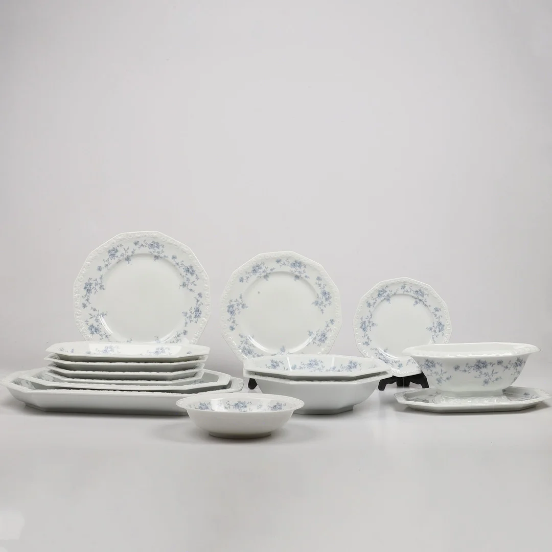 MATSERVIS, 57 delar, "Maria", Rosenthal. — European — Helsingborgs Auktionskammare