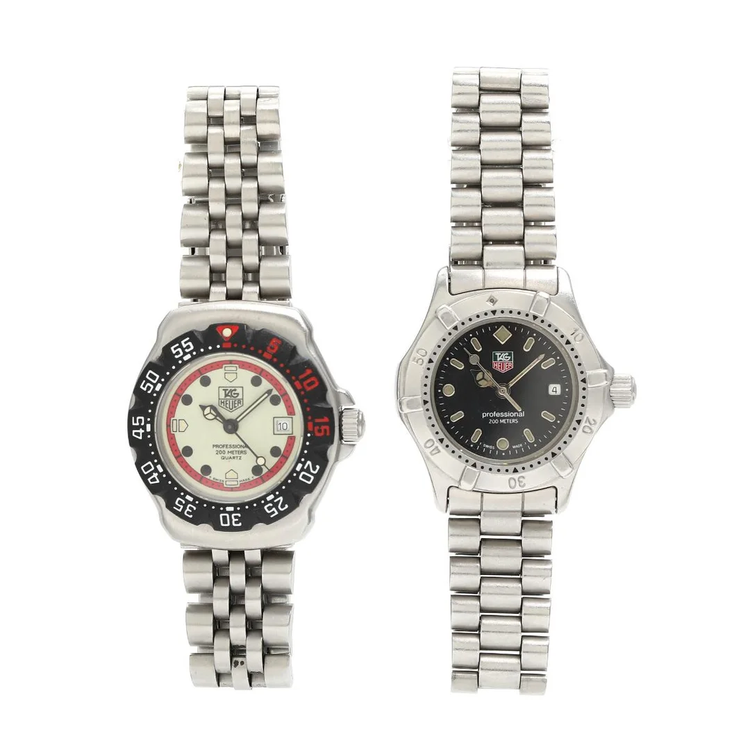Two Professional of steel. Quartz movement with date. TAG-Heuer bracelet of steel with folding clasp. Circumference app. 16 cm. Ø app. 28 mm. 2000s. (2) — Clocks & watches/Wristwatches — Bruun Rasmussen