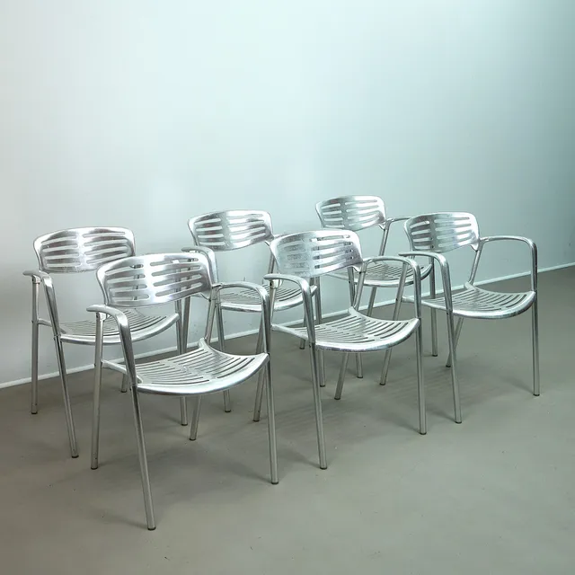 JORGE PENSI. für Amat-3, sechs Stühle / Stapelstühle, Modell 'Toldeo', Aluminium, 1980er Jahre, Spanien (6).