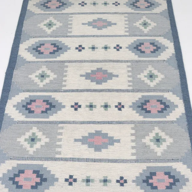 MATTA, rölakan, osignerad. Ca 237 x 160 cm.