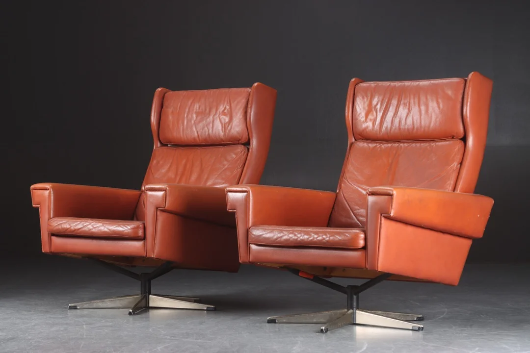 Svend Skipper. Par lænestole med læder, 1960'erne (2) — Furniture/Lounge chairs — Lauritz