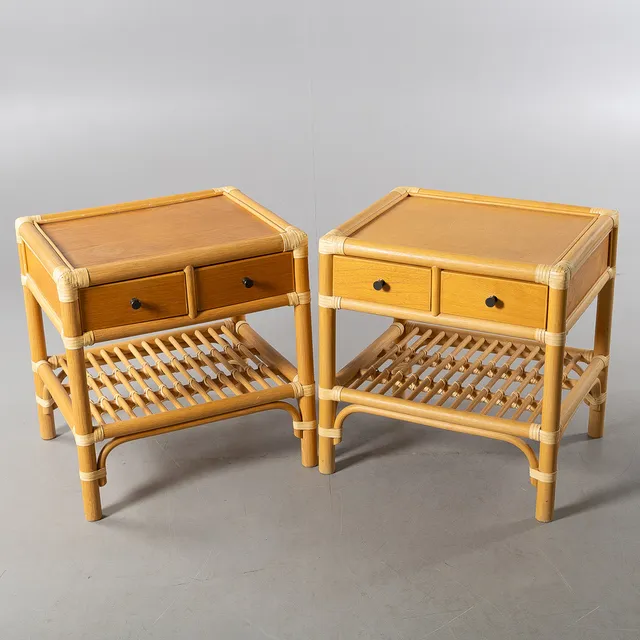 KENNETH BERGENBLAD. Sängbord, ett par, "Manilla", Dux, kolonialstil, 1900-talets andra hälft.