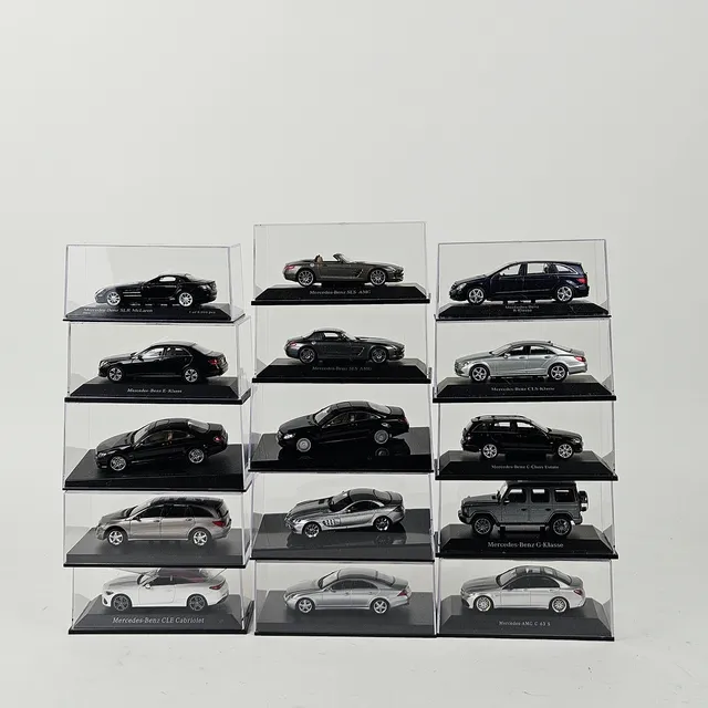 MODELLBILAR, 15 st skala 1:43, Mercedes-Benz.