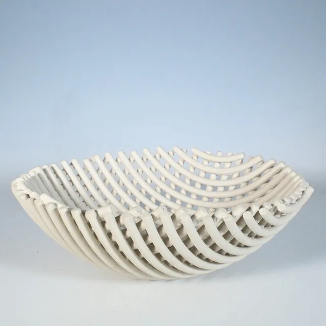 ENZO MARI. für Driade Kosmo, Schale „Samos G“, Biskuitporzellan, Italien, Design 1973.