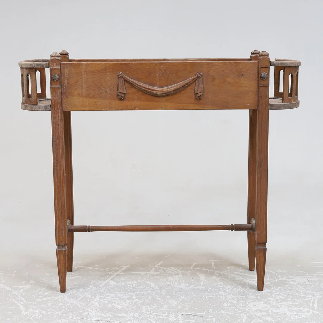 BLOMBORD, gustaviansk stil, 1900-talets början. — Tables — Gomér & Andersson Nyköping