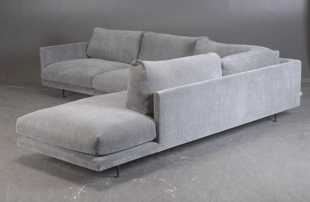 Lars Wendelbo for Wendelbo. Model 'Edge V2'. modular sofa (2) — Furniture/Lounge suites, sofas — Lauritz