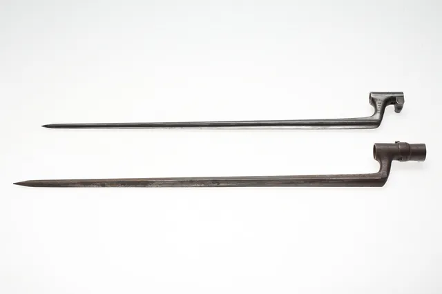BAJONETTER, 2 st, 18/1900-tal.
