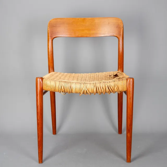 NIELS O. MØLLER. JL Møller Møbelfabrik. Stuhl / Esszimmerstuhl 'Modell '75'. Teak, Papierkordel. Dänemark, 1960er Jahre.