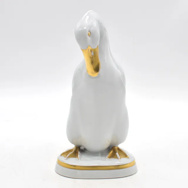 KUNSTPORZELLANE METZLER & ORTLOFF. GANS, MODELLNUMMER: 3160/3, PORZELLANFIGUR MIT GOLDMALEREI, ILMENAU, UM 1920.