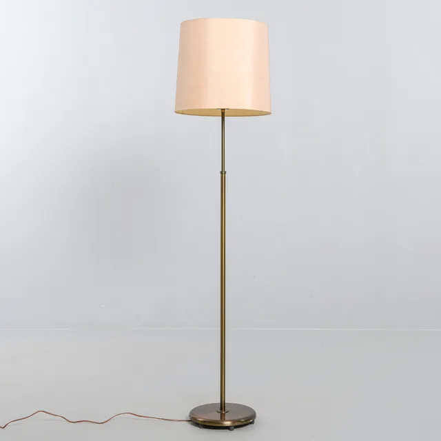 ARVID BÖHLMARKS LAMPFABRIK. Golvlampa, modell 15267.
