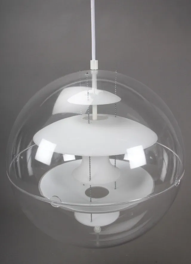 Verner Panton. Pendel, VP-Globe, Ø 40 cm, hvidt opalglas