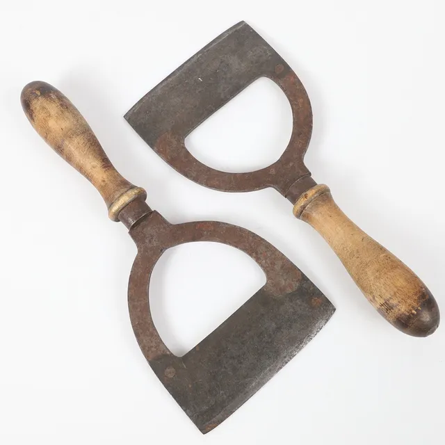 KÖTTHACKOR, 2 stycken, järn/trä, Västerbotten, 1800-tal.